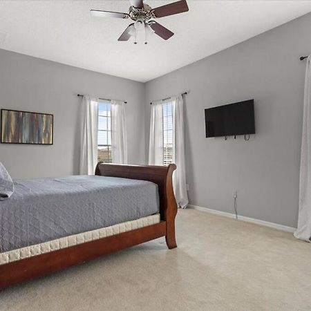 Long Stays! Lakefront - Gated Pool Home Orlando Luaran gambar