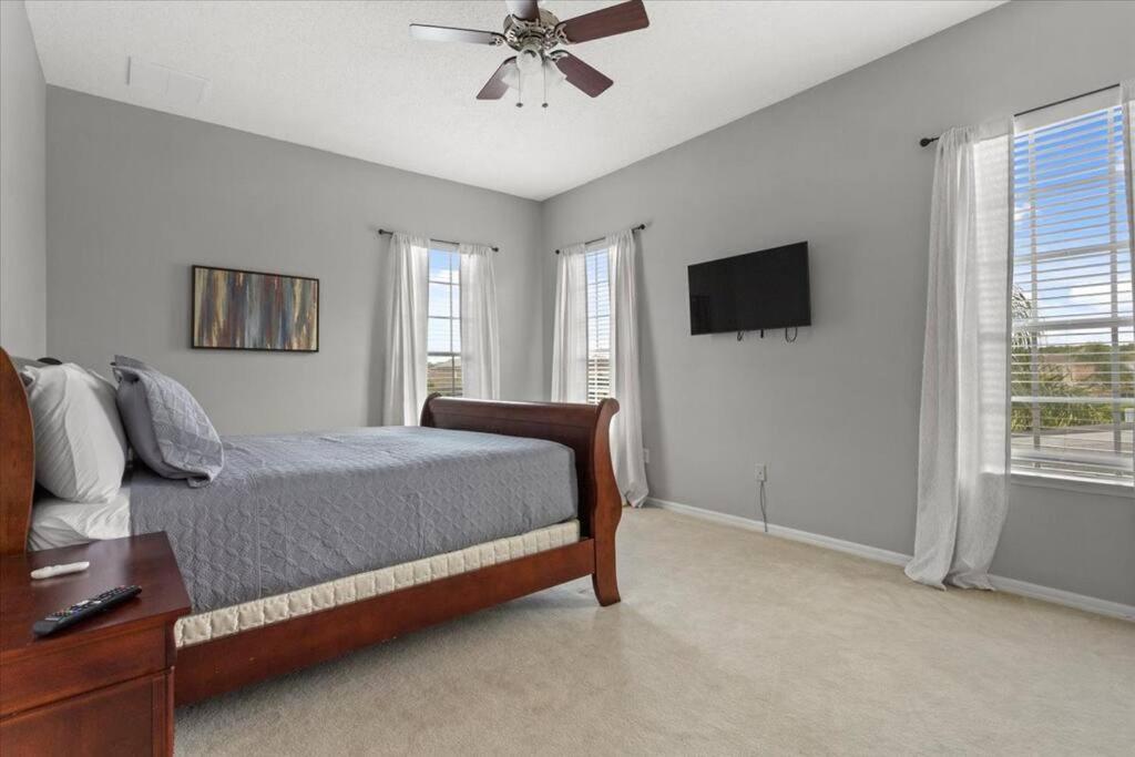 Long Stays! Lakefront - Gated Pool Home Orlando Luaran gambar