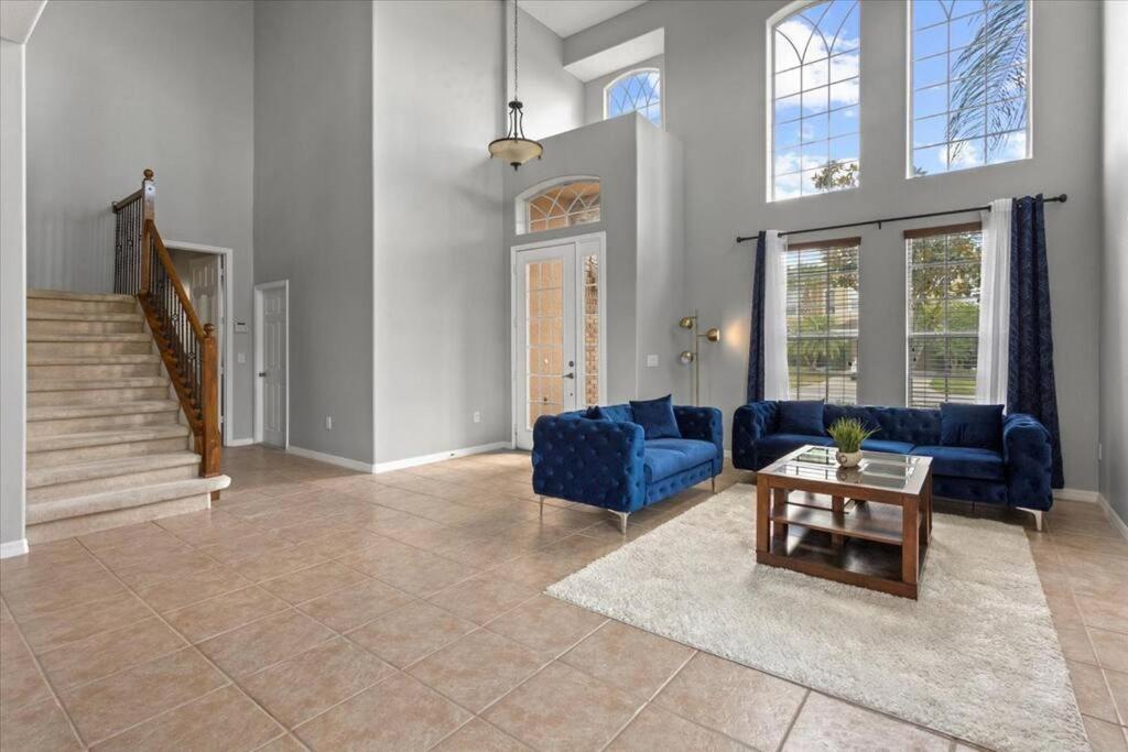 Long Stays! Lakefront - Gated Pool Home Orlando Luaran gambar