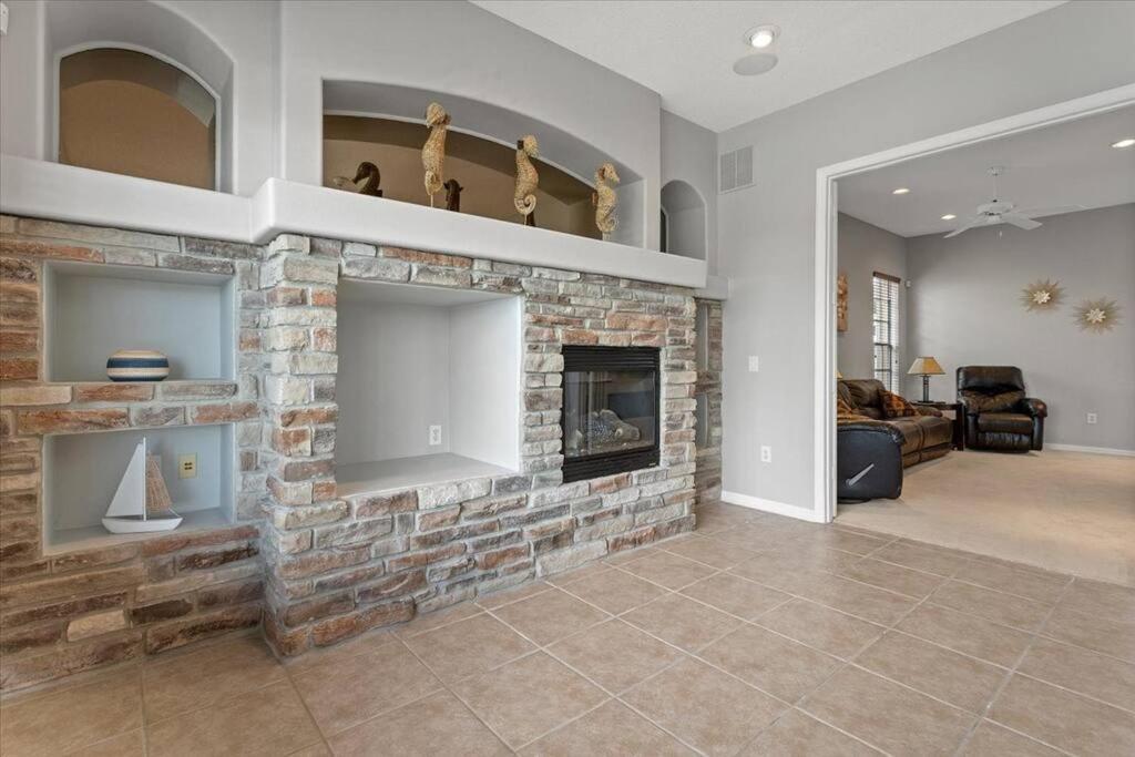 Long Stays! Lakefront - Gated Pool Home Orlando Luaran gambar